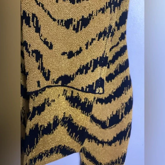 Stylish Black and Gold Jumpsuit S - Picture 6 of 13